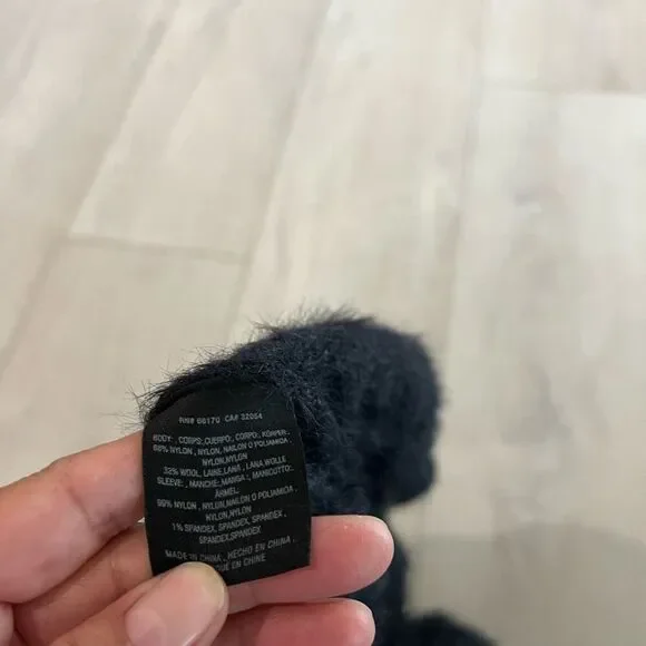 Anthropologie Knitted & Knotted Fuzzy Sequin Cardigan size xs - Picture 8 of 8